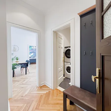 Erstklassiges Ferienapartment Citynah Mit 1 Schlafzimmer - Wifi, Tv, Kuechenzeile, Waschmaschine&trockner Apartment Leipzig