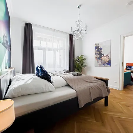 Apartment Erstklassiges Ferienapartment Citynah Mit 1 Schlafzimmer - Wifi, Tv, Kuechenzeile, Waschmaschine&trockner Leipzig