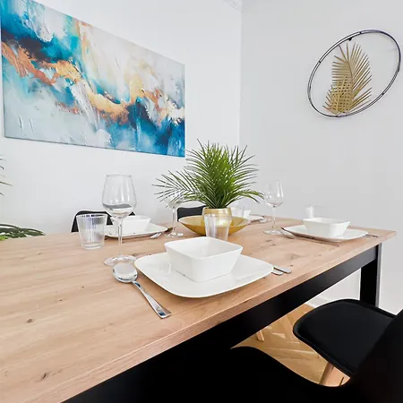 Erstklassiges Ferienapartment Citynah Mit 1 Schlafzimmer - Wifi, Tv, Kuechenzeile, Waschmaschine&trockner * لبسيا