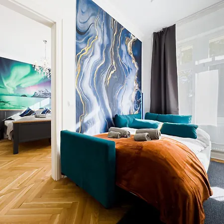 Erstklassiges Ferienapartment Citynah Mit 1 Schlafzimmer - Wifi, Tv, Kuechenzeile, Waschmaschine&trockner شقة *